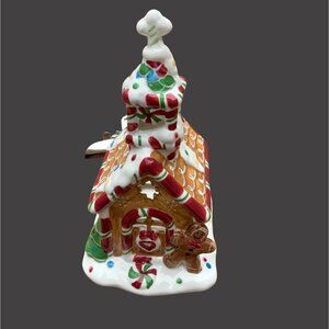 TJ’S CHRISTMAS RETIRED GINGERBREAD TEALIGHT HOUSE BRAND NEW WITHOUT TAGS/BOX MAD